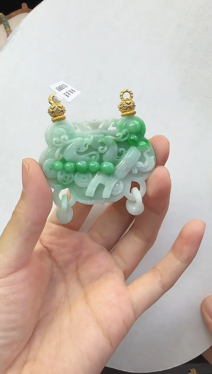 翡翠未镶嵌颈饰国风原创