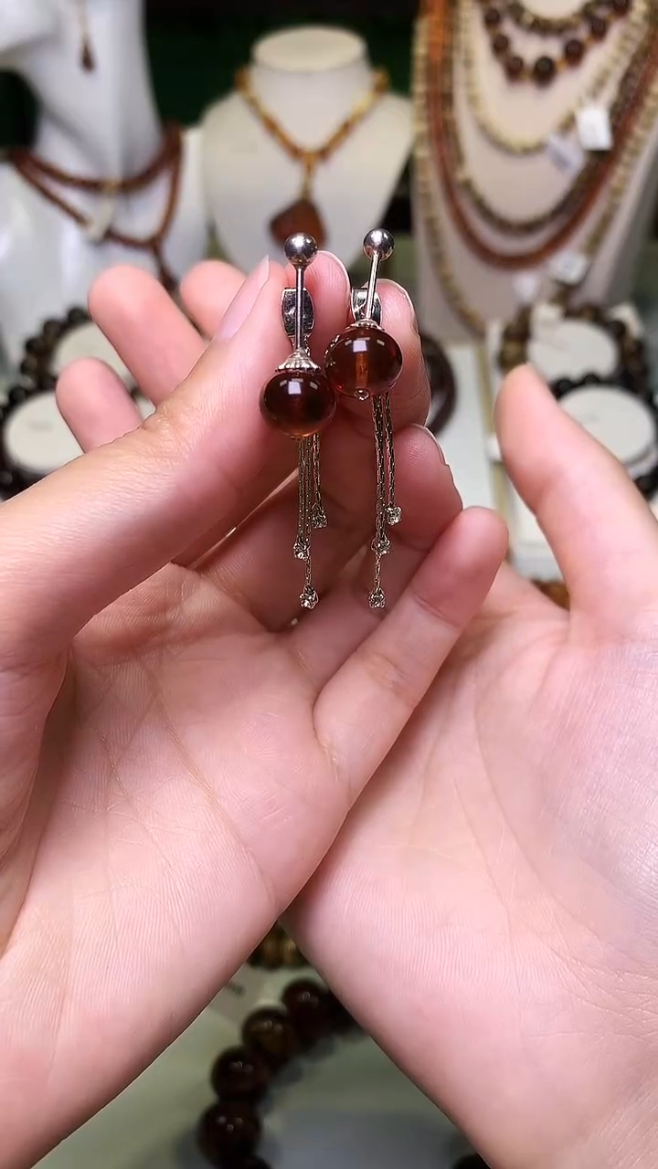 未镶嵌琥珀裸石抚顺琥珀