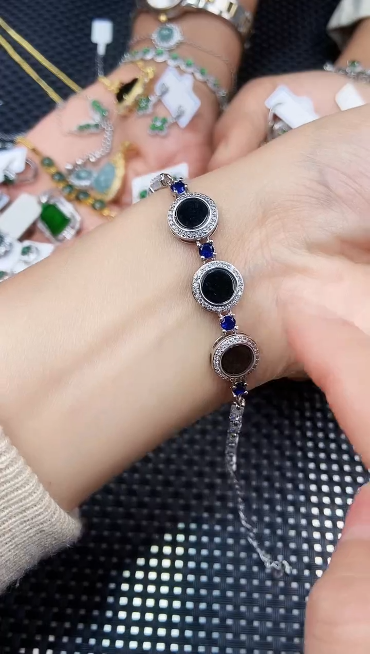 【闪购商品】翡翠手链未镶嵌11111111