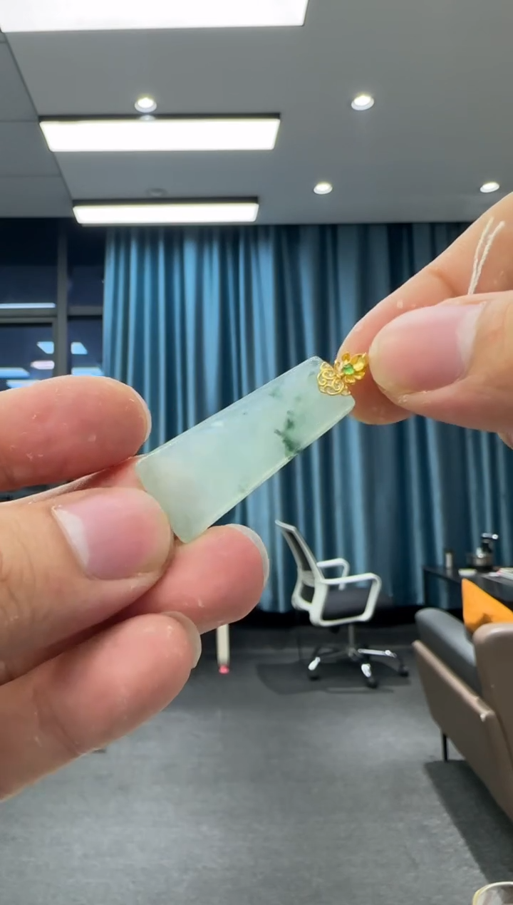 颈饰18K金镶嵌翡翠天然翡翠A货孤品一件