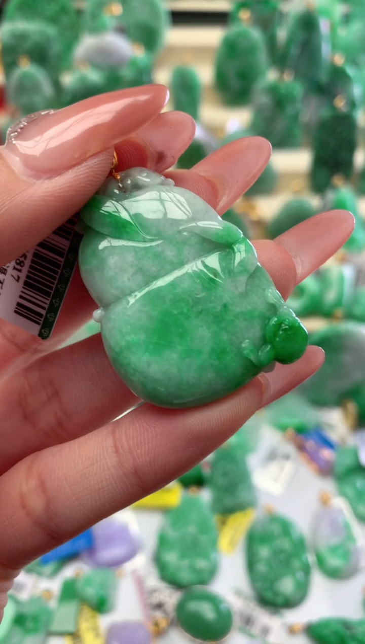 【闪购商品】翡翠颈饰18K金镶嵌挂件