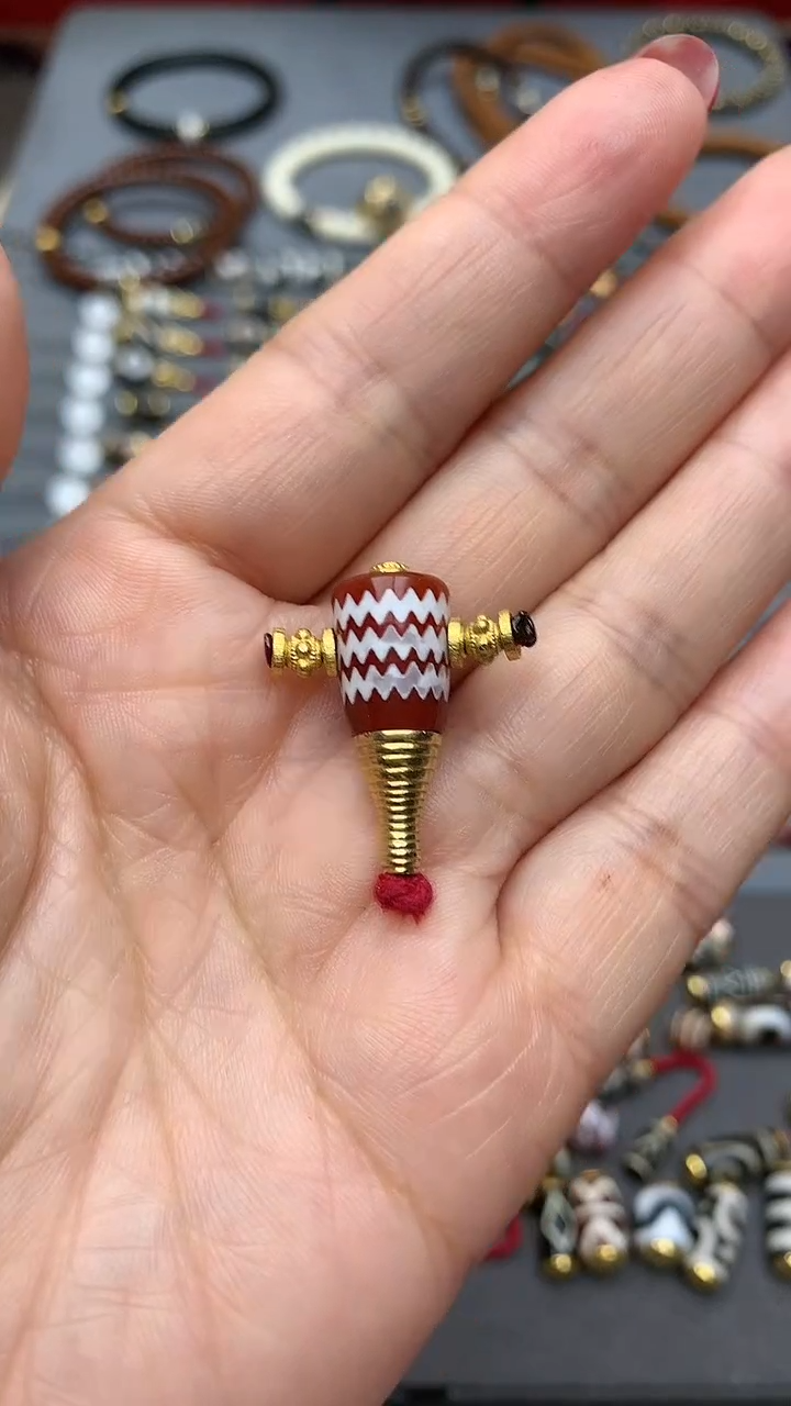 【闪购商品】玛瑙/玉髓单珠18K金镶嵌20250206