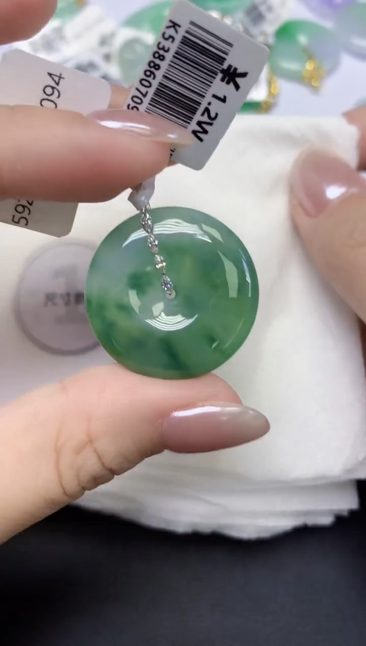 翡翠18K金镶嵌颈饰天然缅甸翡翠A货百元以上9元证书费自理