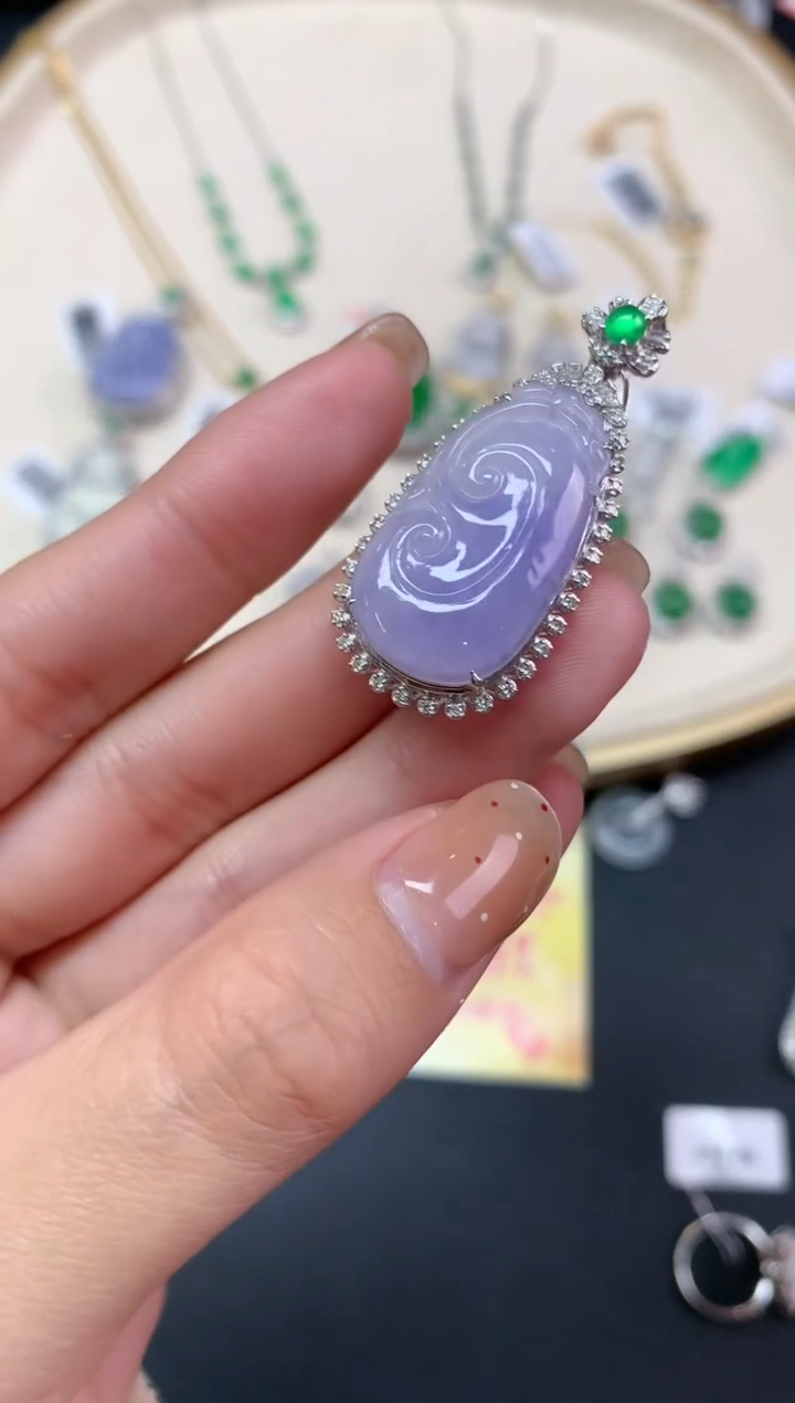 【闪购商品】翡翠吊坠(不含链)18K金镶嵌吊坠A270|9800