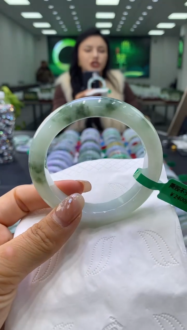 未镶嵌手镯翡翠00001910