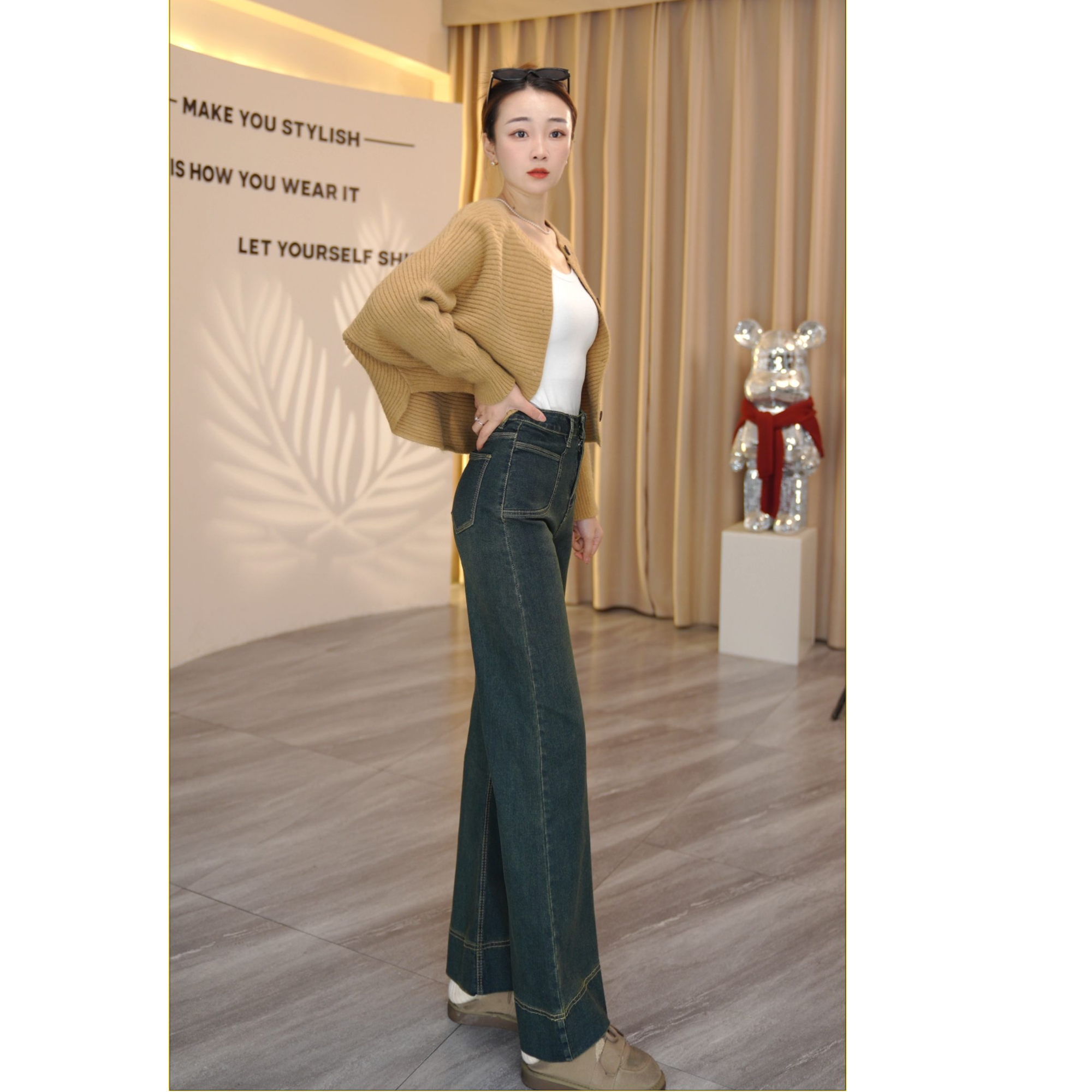 烟灰蓝高腰微喇叭女2025春季新款休闲弹力直筒宽松显瘦牛仔裤