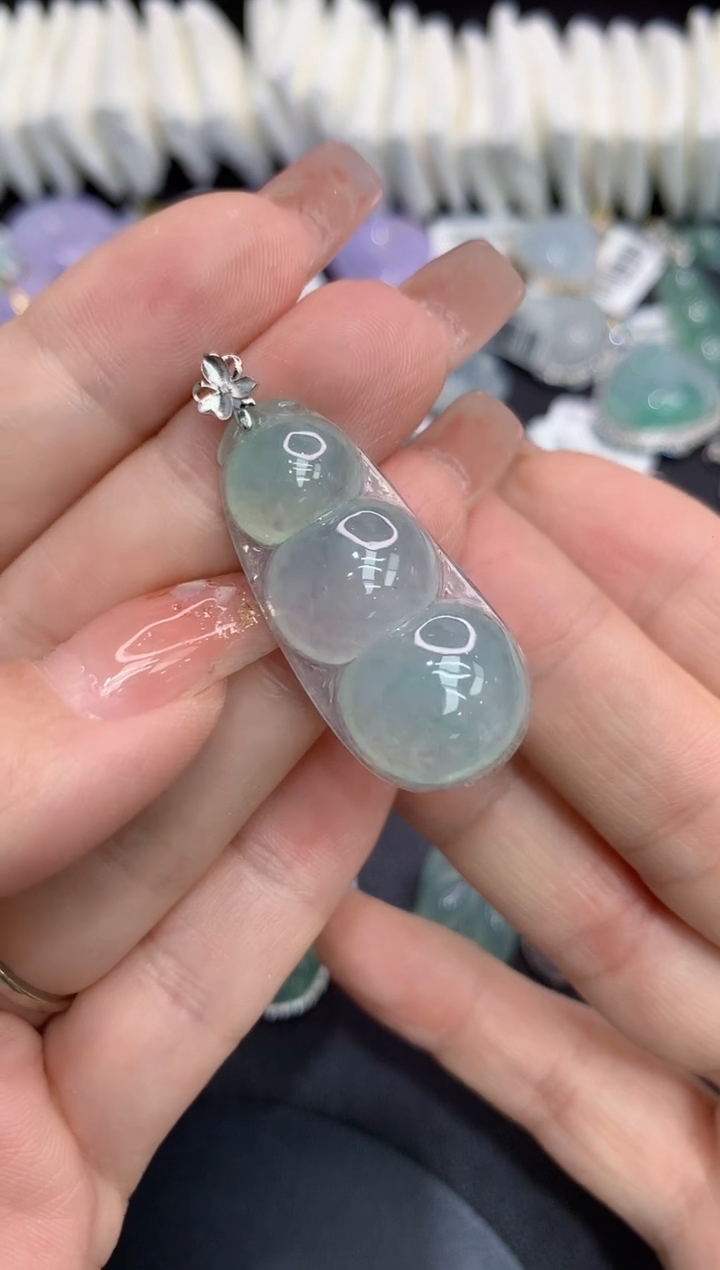 吊坠(不含链)18K金镶嵌翡翠111111111111