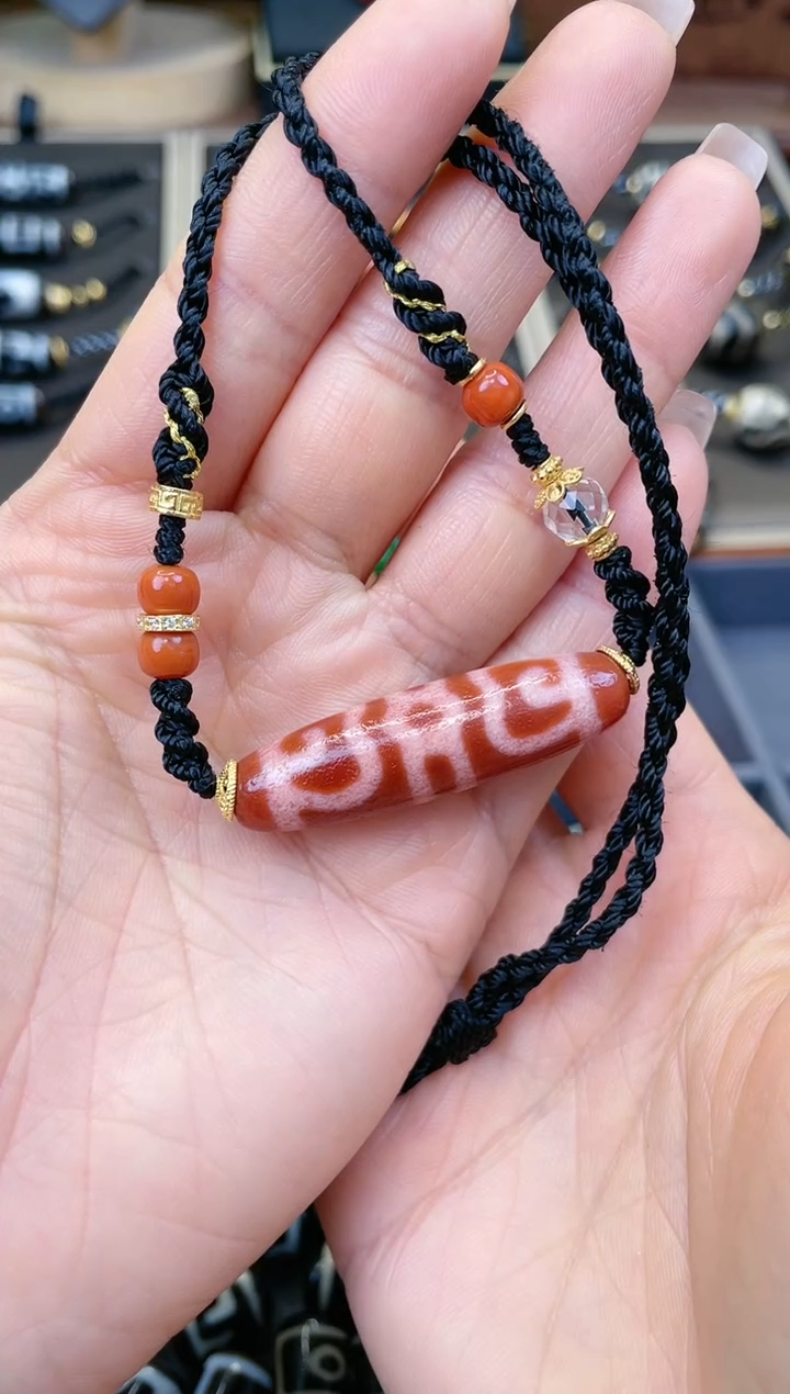 【闪购商品】玛瑙/玉髓颈饰未镶嵌美泓精品高油红肉莲师法帽颈饰