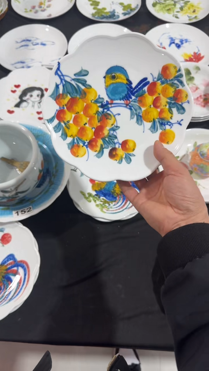 其他景德镇高温瓷（花朵盘）