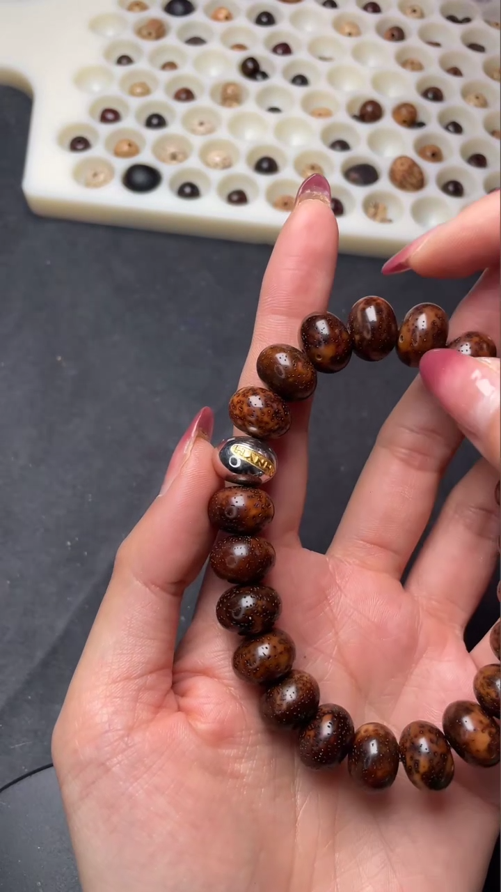 【闪购商品】星月菩提手串精工级深珀14*10算盘手串