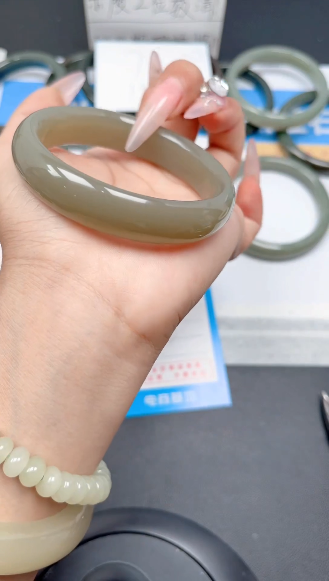 和田玉手镯未镶嵌77-湖水绿56