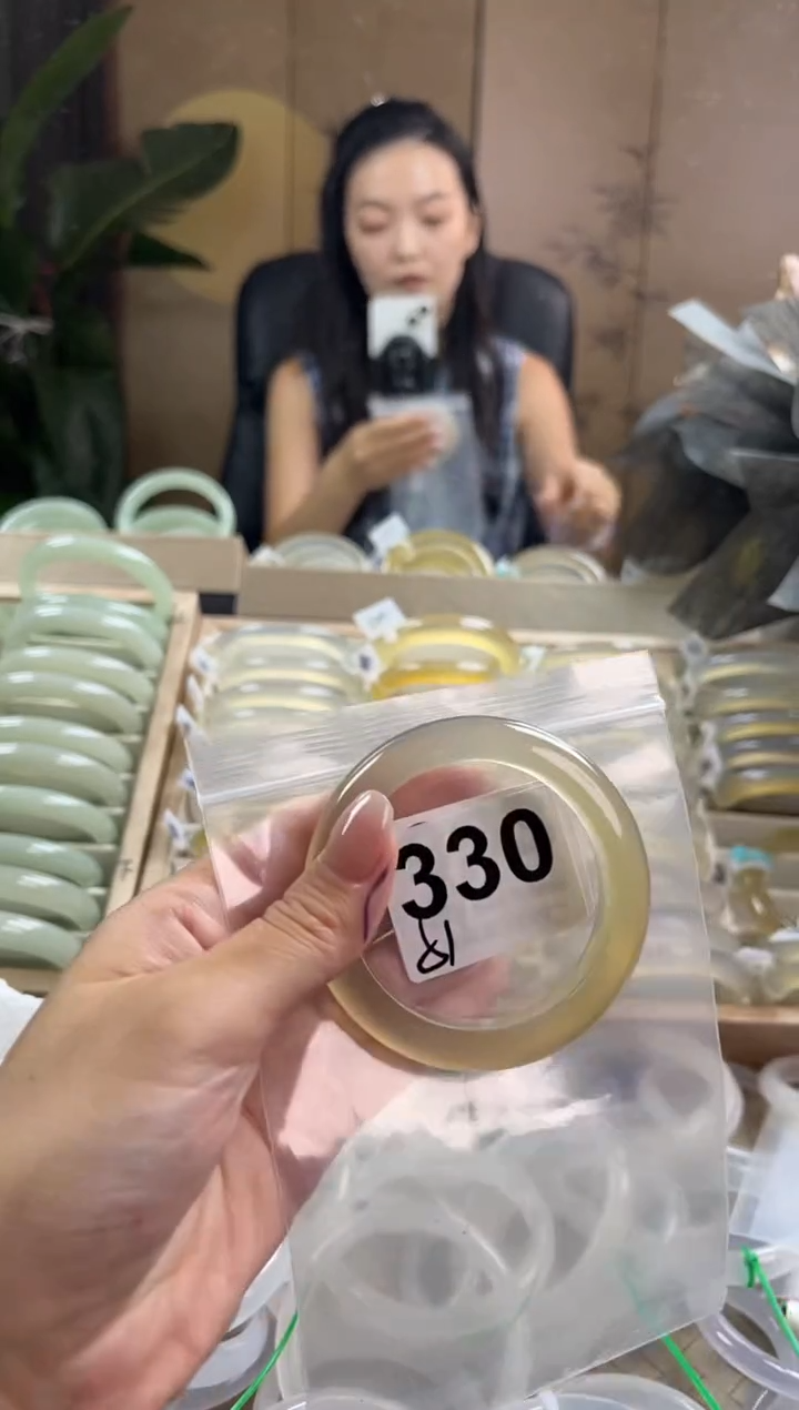 手镯玛瑙/玉髓未镶嵌熬***?330