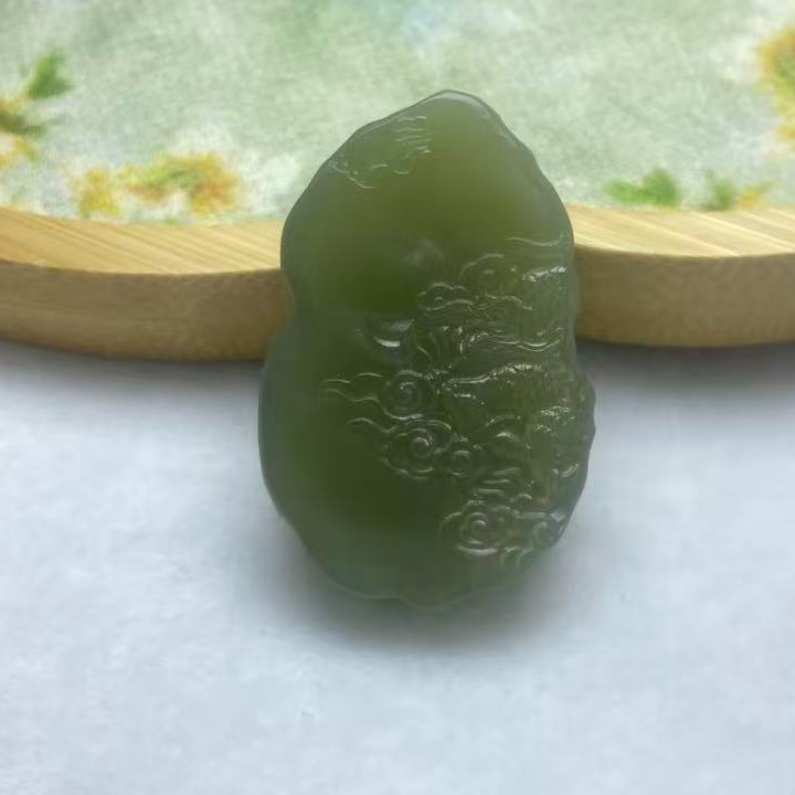 和田玉晴水玉坠S036