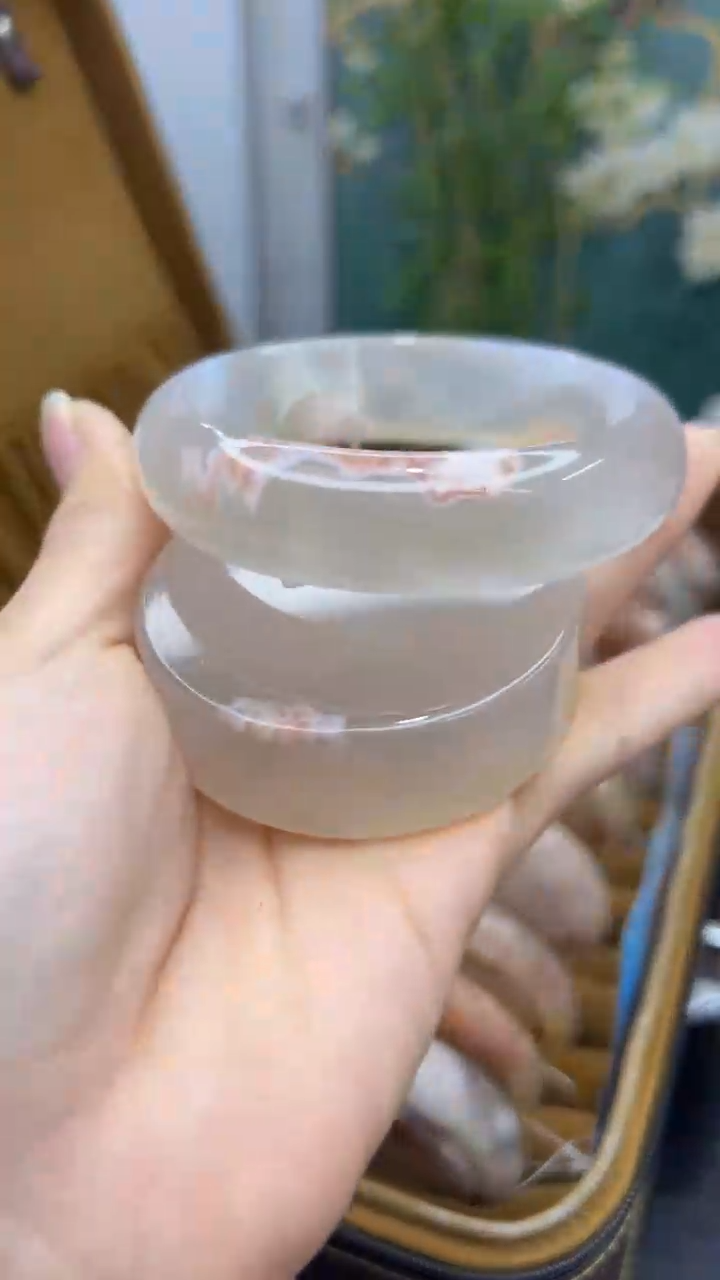 【闪购商品】石英质玉手镯未镶嵌A1115(62圈赠送镯心)