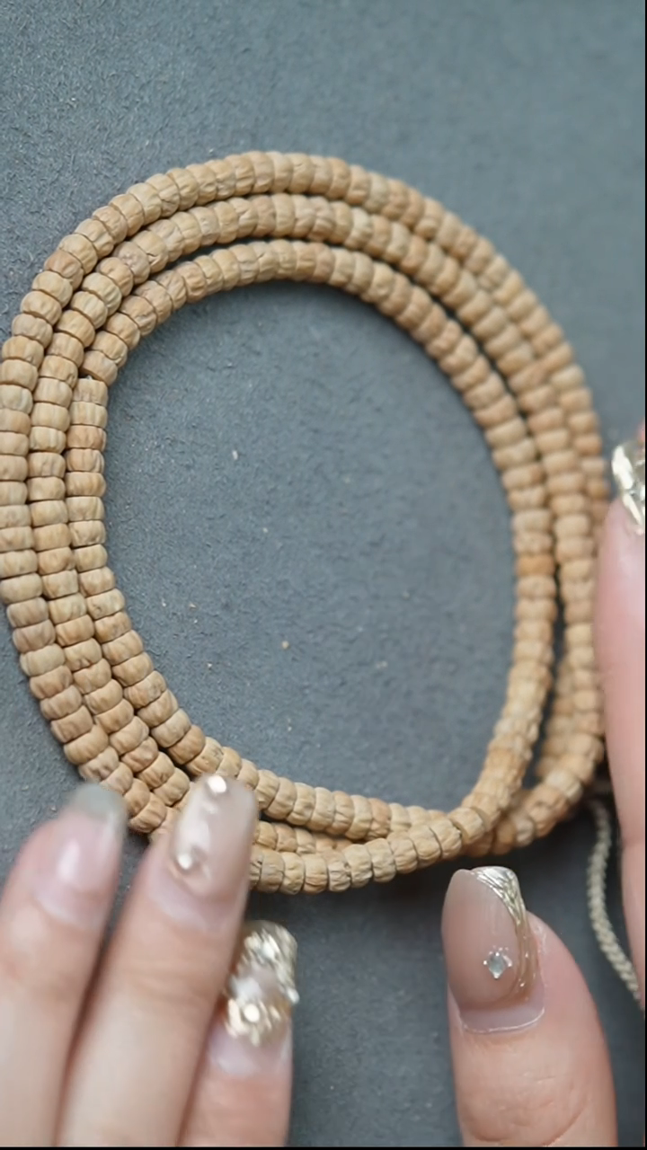 【闪购商品】柏香籽/百香籽吊坠药片