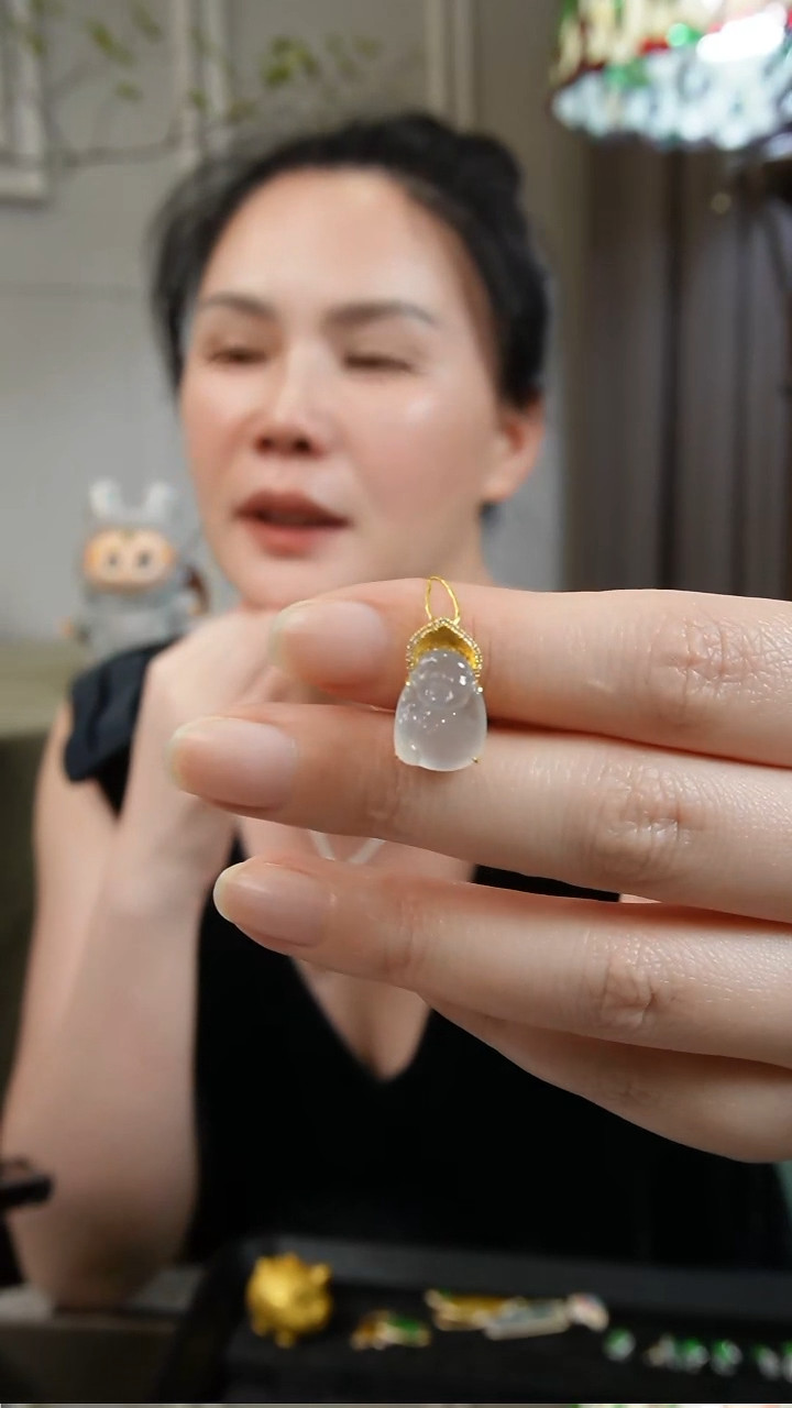 吊坠(不含链)18K金镶嵌翡翠天然缅甸翡翠吊坠