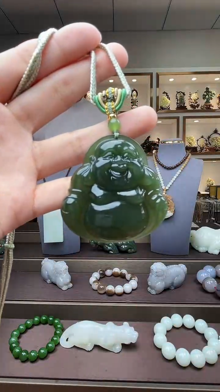 和田玉未镶嵌颈饰苏