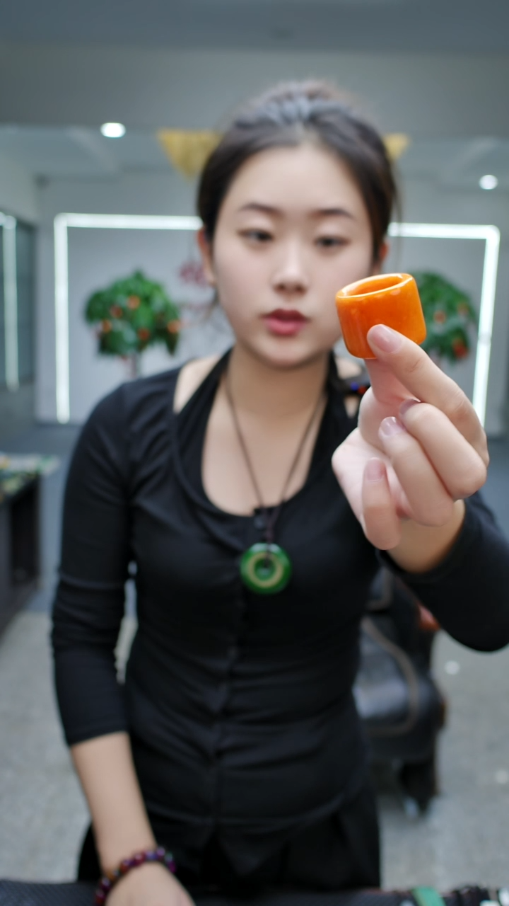 黄扳指多样性发货其中一单