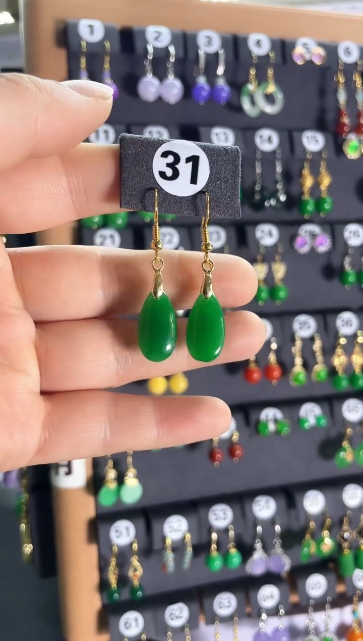 【闪购商品】翡翠耳饰银S925镶嵌31...