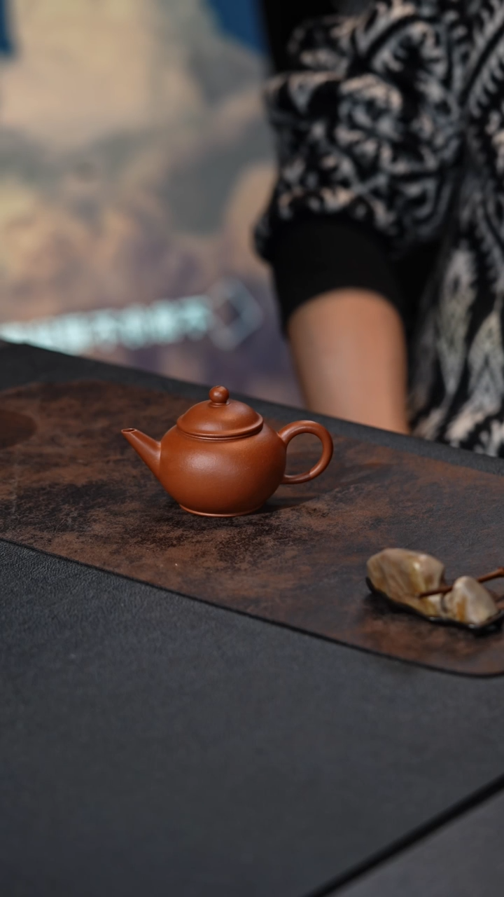 【闪购商品】紫砂茶盘水平 朱泥  王俊峰 120cc