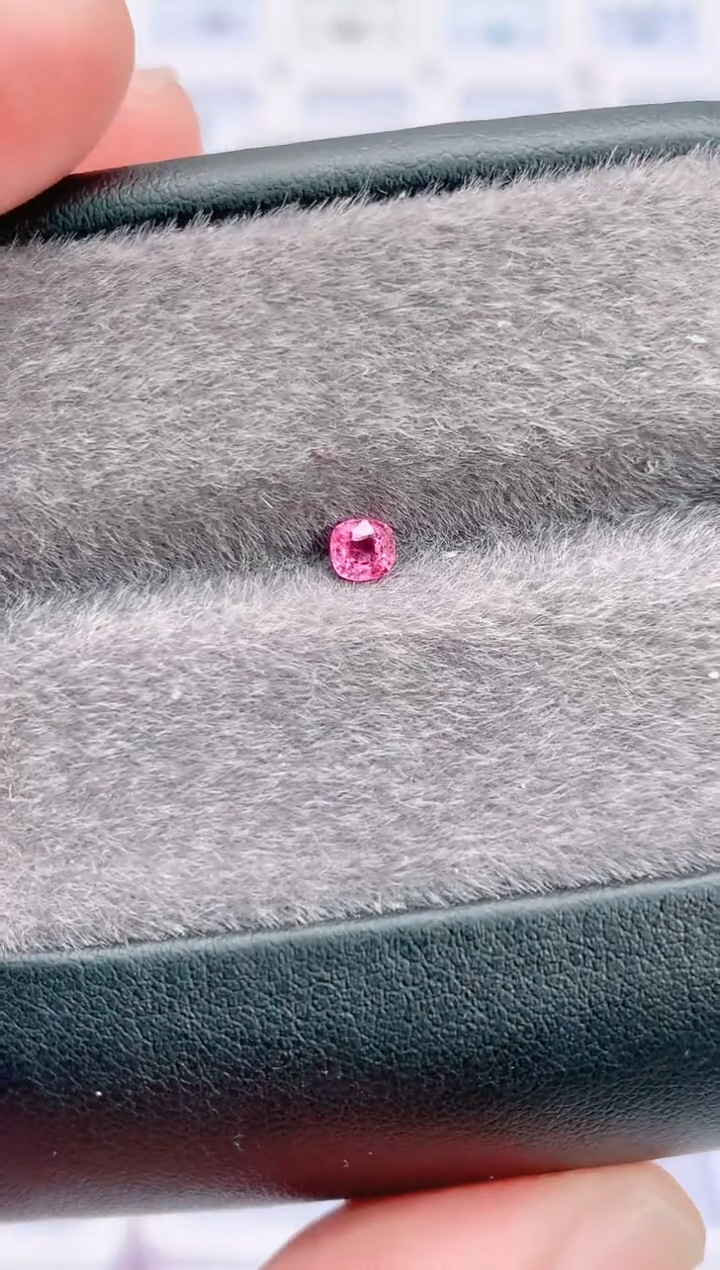 裸石尖晶石0.22-99天然绝地尖晶石