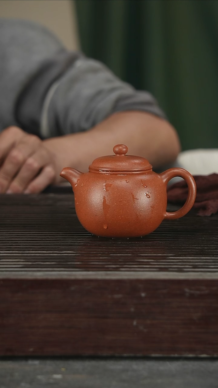 茶壶紫砂高工陈，带证180CC134号