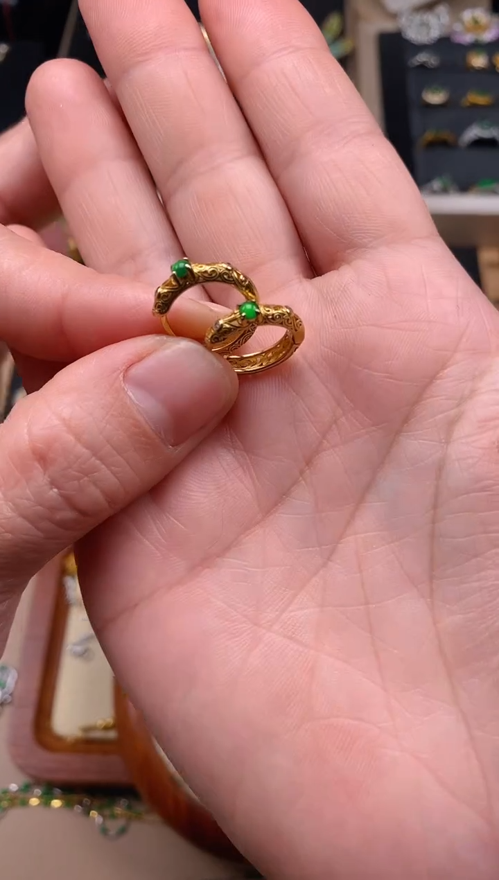 【闪购商品】翡翠颈饰银S925镶嵌耳钉