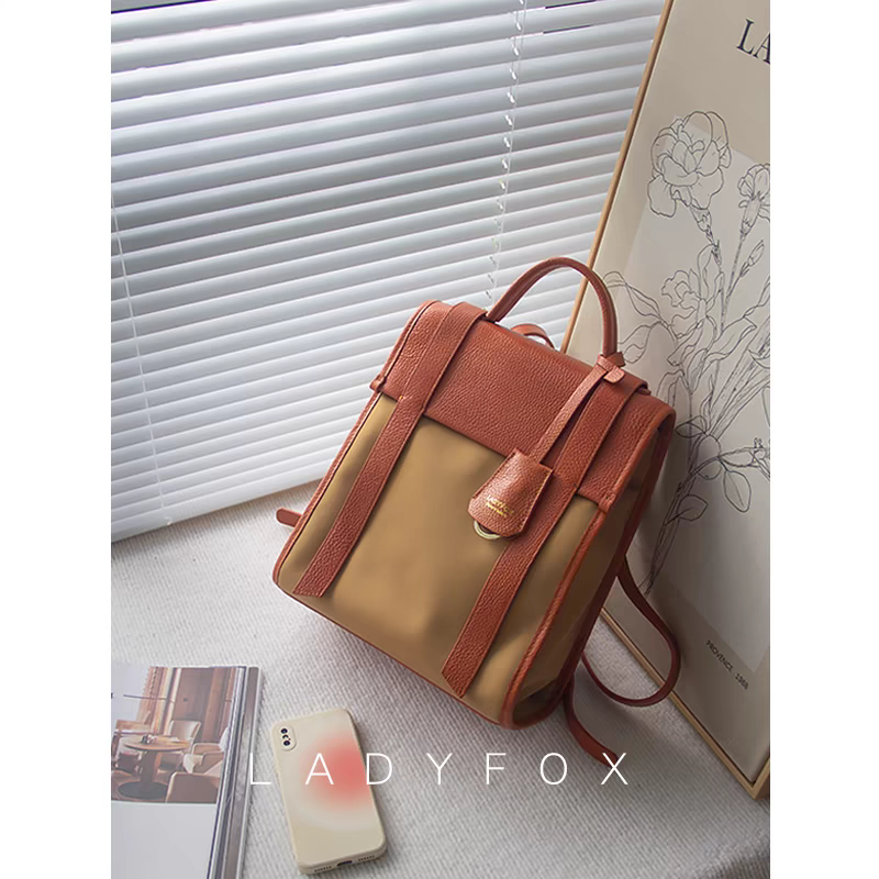 2025新款女士夏季旅行大容量手提复古通勤百搭ins电脑双肩包小众