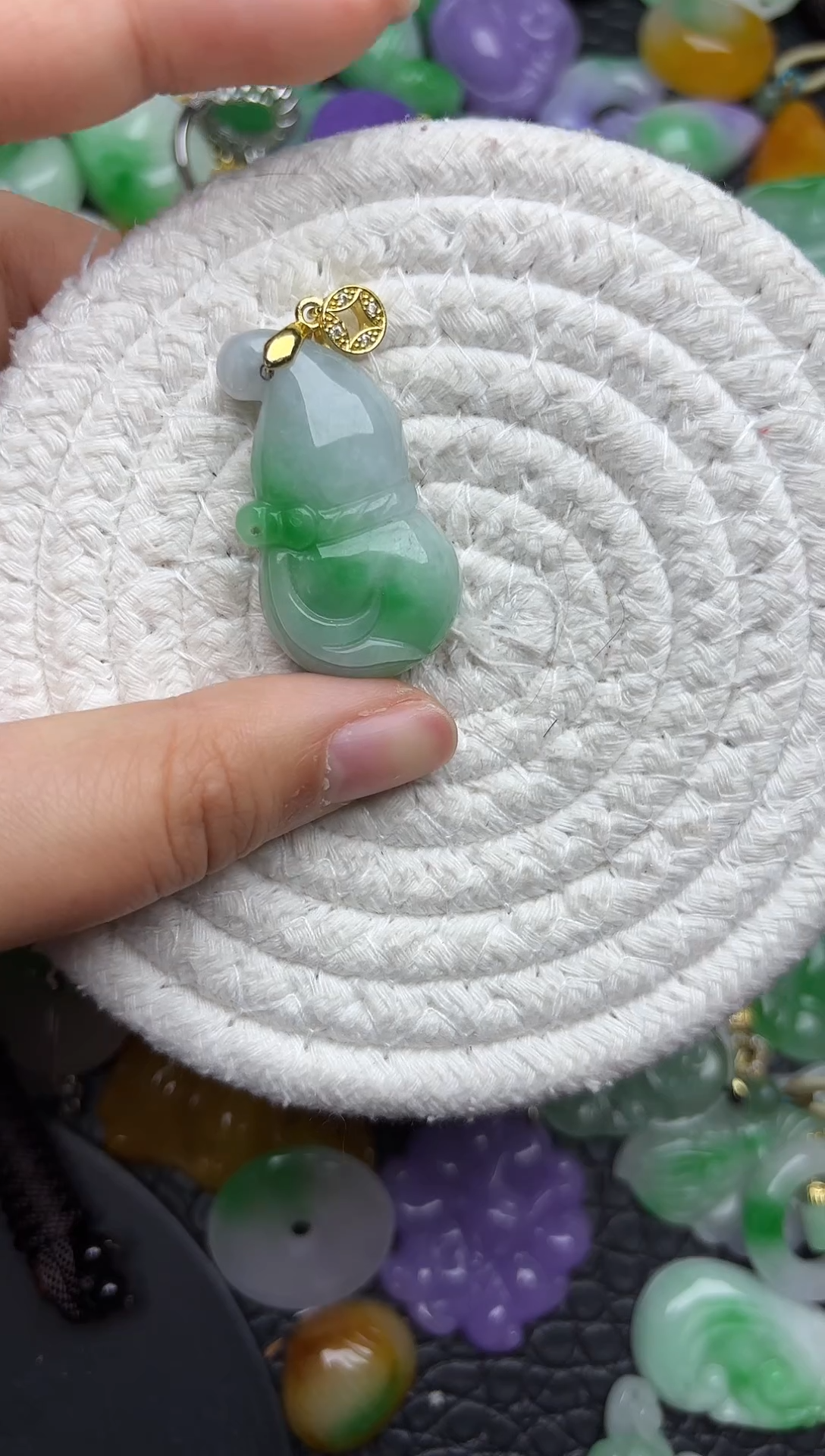 颈饰未镶嵌翡翠缅甸翡翠吊坠