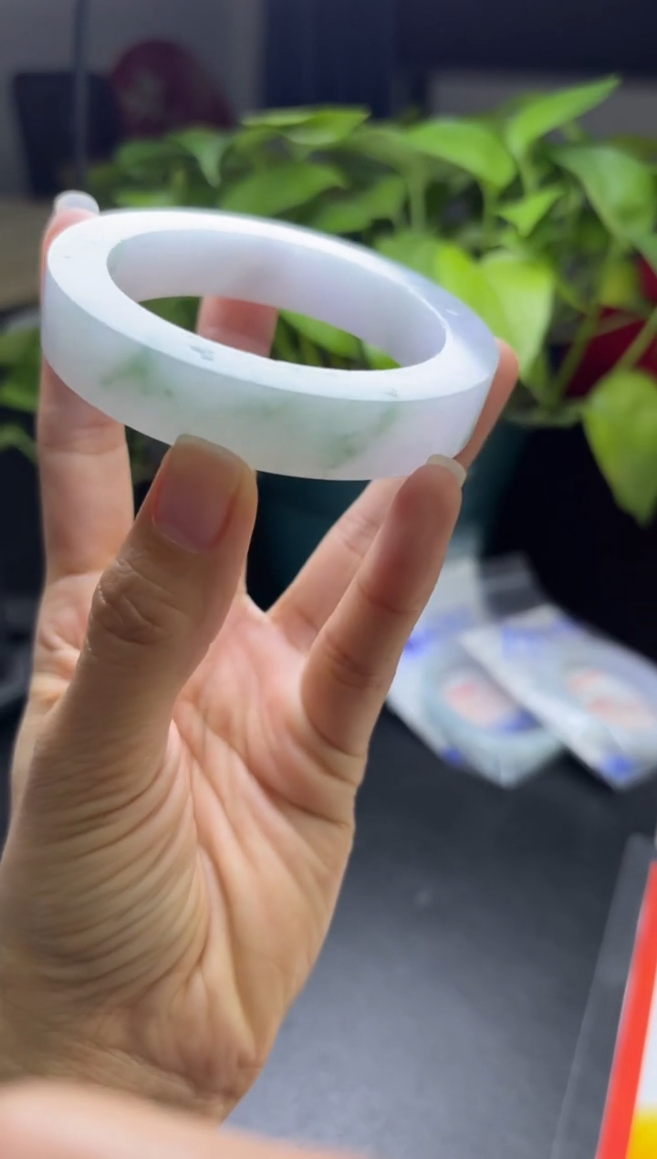 【闪购商品】定制翡翠定制手镯不退不换未镶嵌定制手镯不退不换