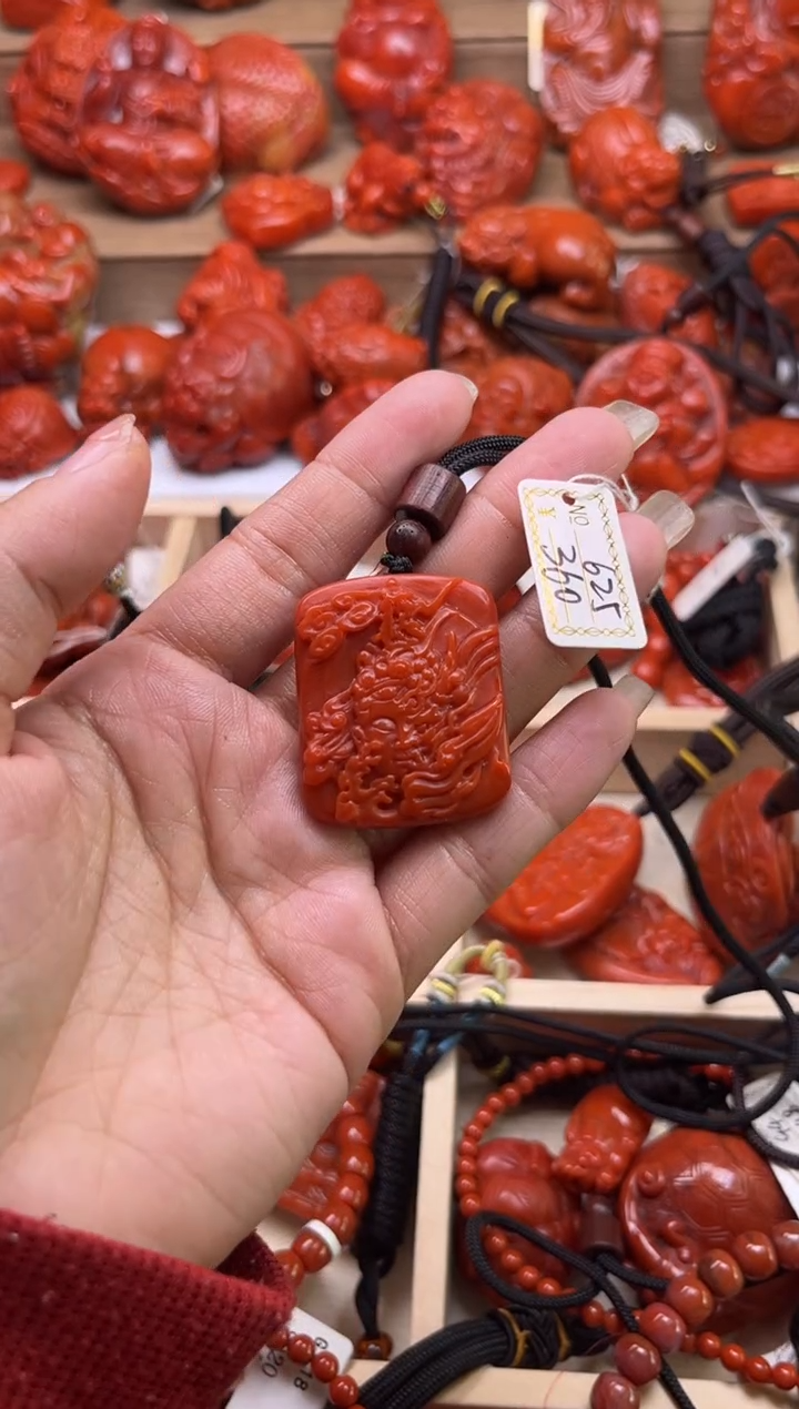 【闪购商品】南红玛瑙珠宝奇石未镶嵌625