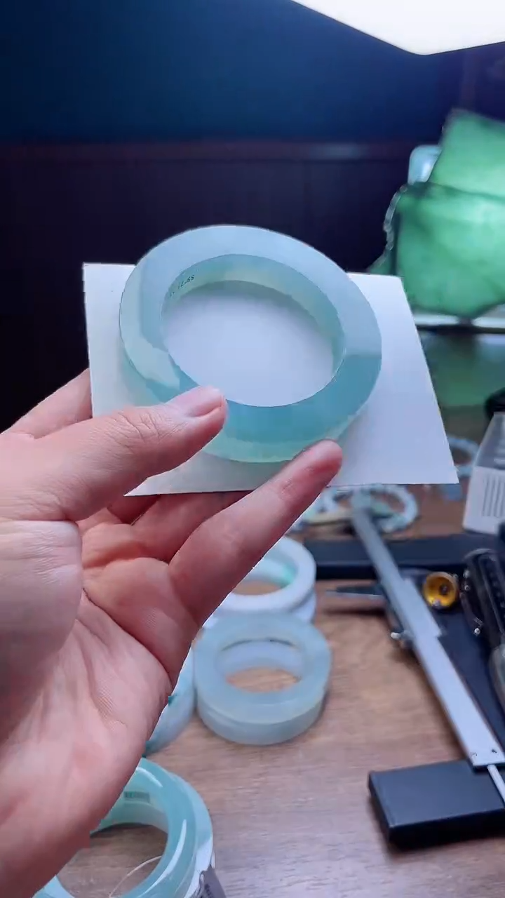 定制翡翠手镯未镶嵌小*定制