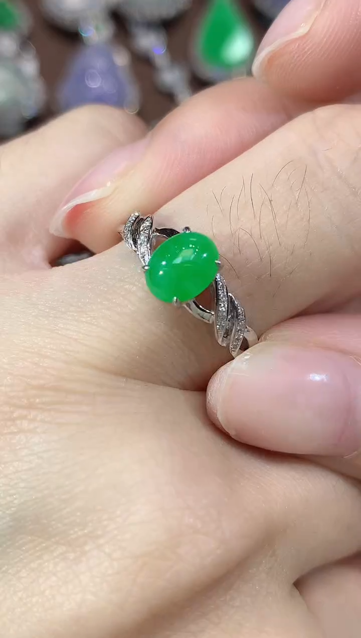 18K金镶嵌戒指翡翠A42