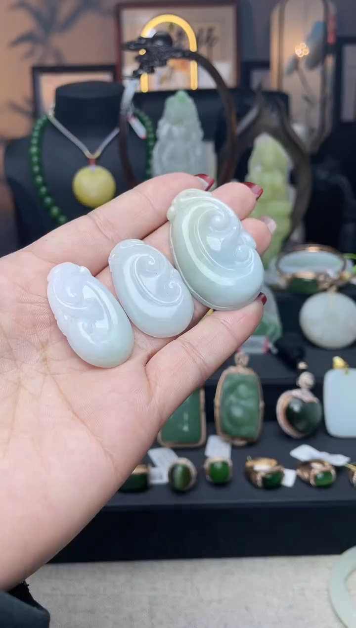 【闪购商品】翡翠颈饰未镶嵌吊坠多样性发其一