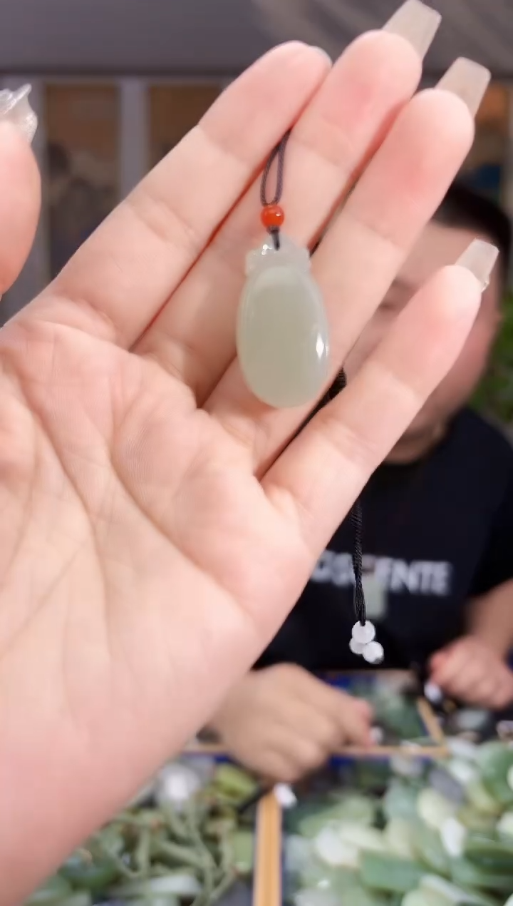 和田玉未镶嵌挂件拍一发一多样性发货