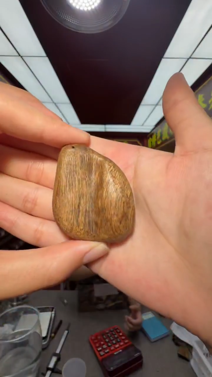 沉香吊坠多样性发一