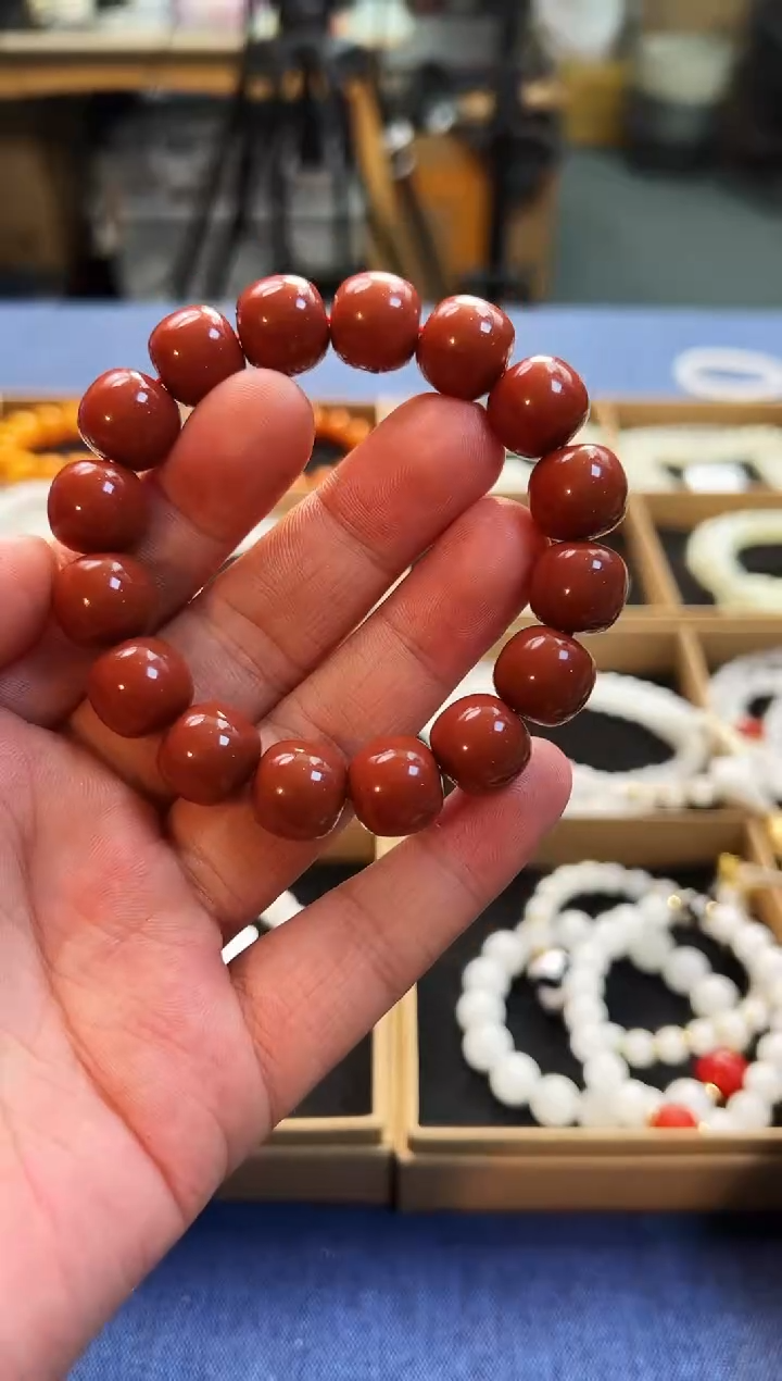 未镶嵌手链南红玛瑙14+牛血红