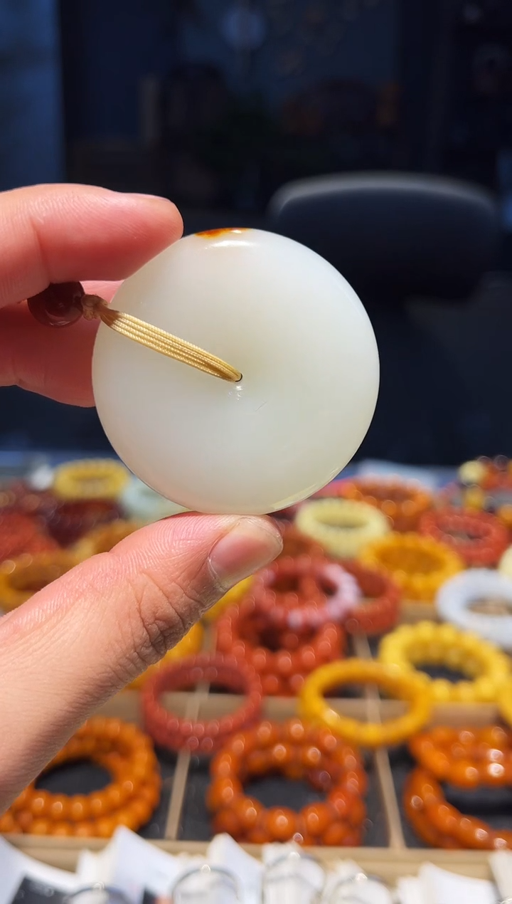 未镶嵌手串和田玉平安扣吊坠