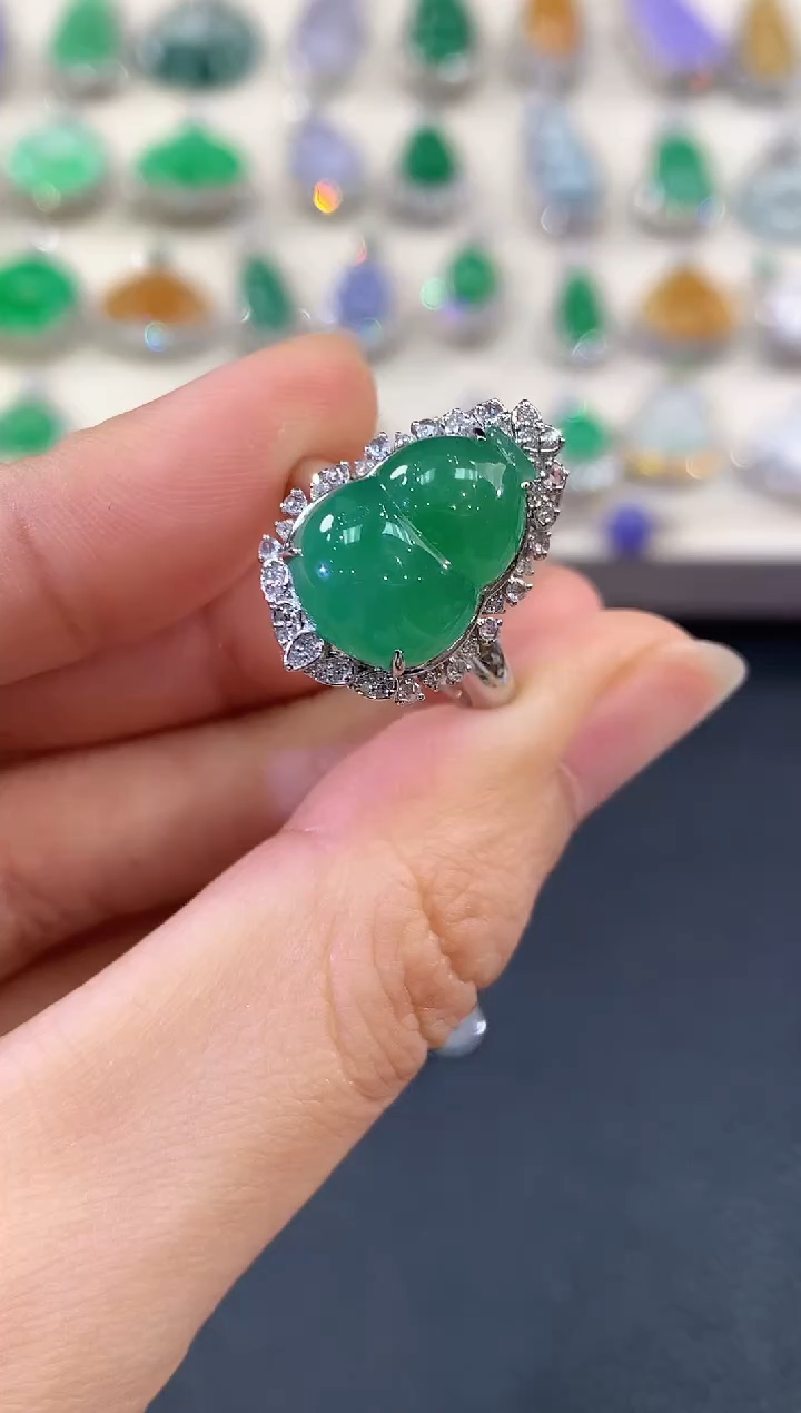 【闪购商品】翡翠戒指18K金镶嵌C111  