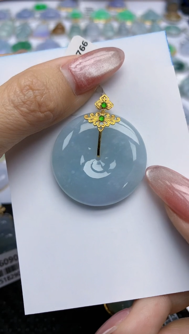 【闪购商品】翡翠挂件18K金镶嵌天然翡翠A货