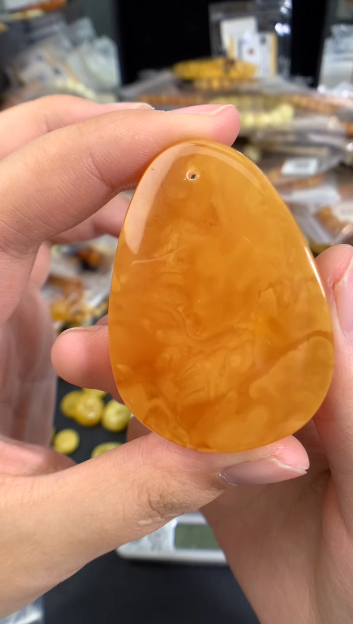 蜜蜡未镶嵌珠宝奇石1