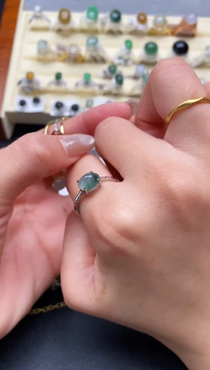 【闪购商品】翡翠戒指银S925镶嵌缅甸天然A货翡翠111  10-2