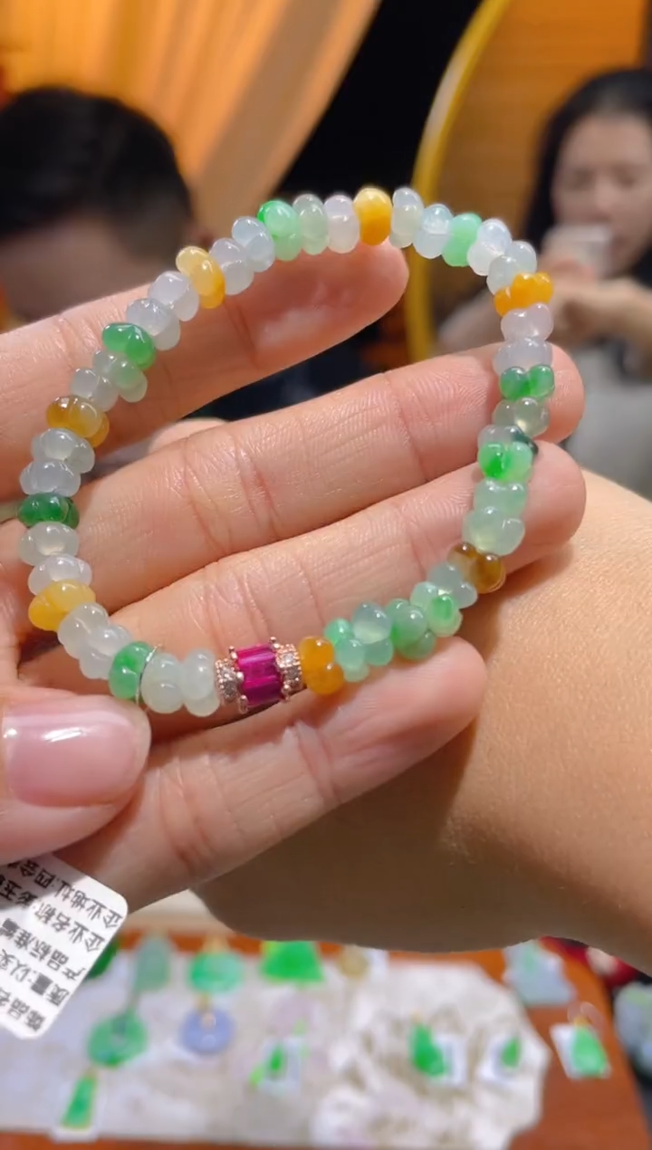 【闪购商品】翡翠颈饰未镶嵌假一赔三