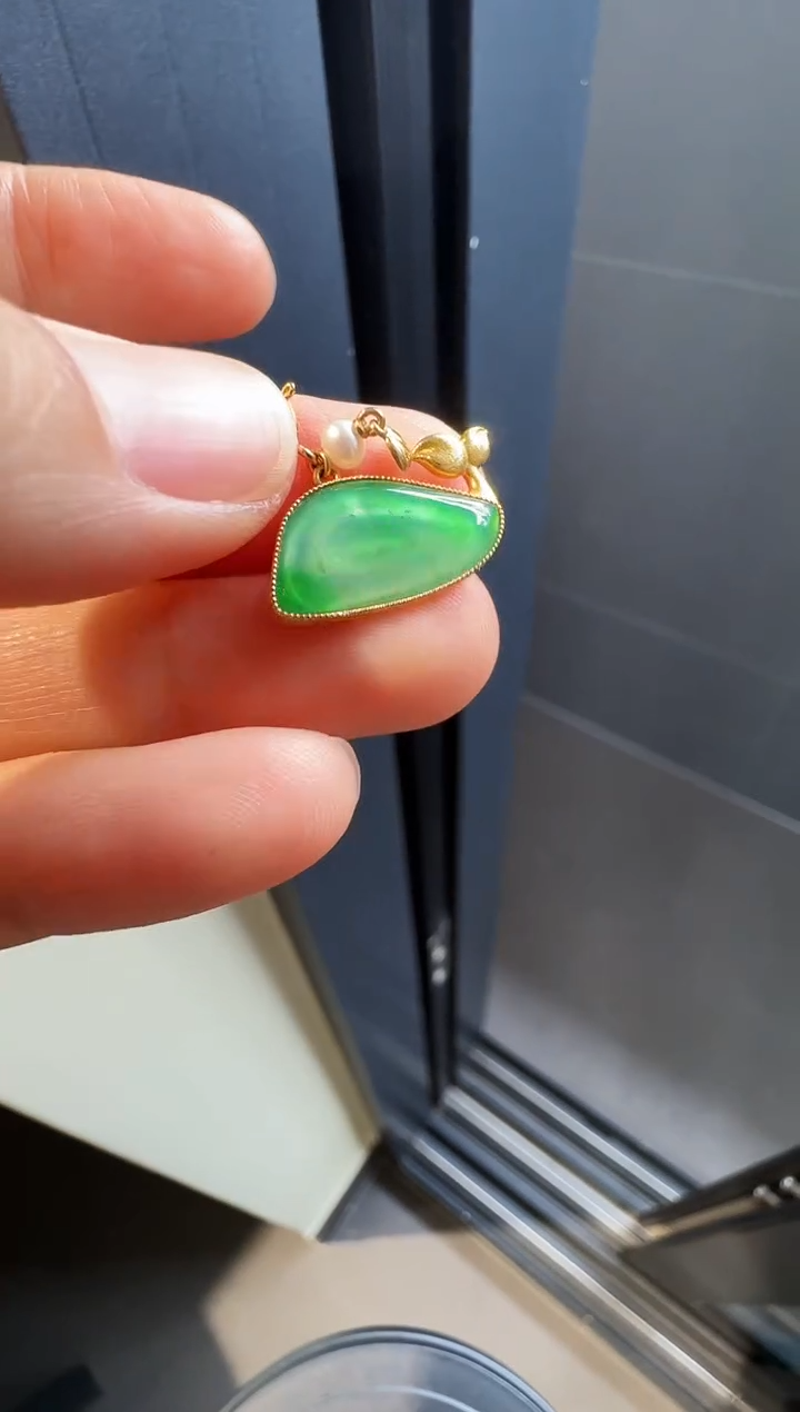 【闪购商品】翡翠颈饰18K金镶嵌00000799