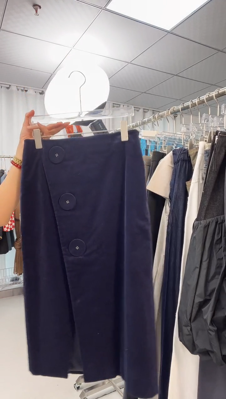 短句 秋冬款  灯芯绒半裙  74腰围