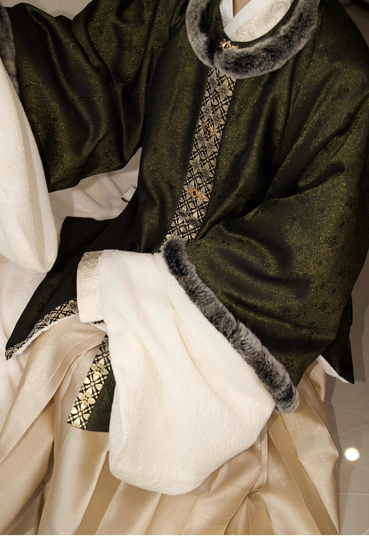 现货·半山迷梦·明制·圆领直袖半袖·落花逐水·多色