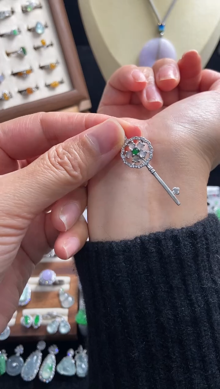 银S925镶嵌挂件翡翠吊坠