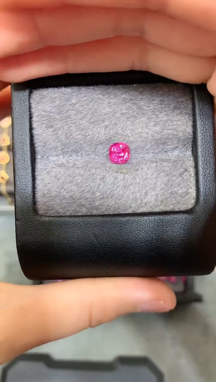 【闪购商品】定制尖晶石裸石未镶嵌枕型 绝地 1.30ct