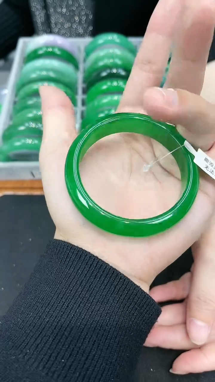 【闪购商品】砖雕s73满冰满绿手镯圈口53-62