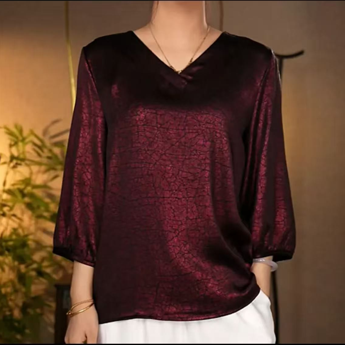 1508胭脂红上衣妈妈装高贵新款妈妈装洋气收腰过膝法式